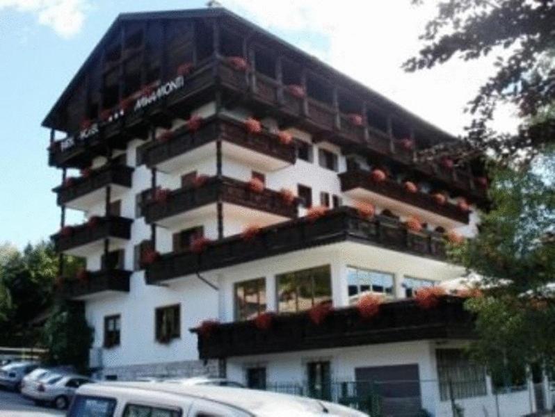 Park Hotel Miramonti فولاريا المظهر الخارجي الصورة