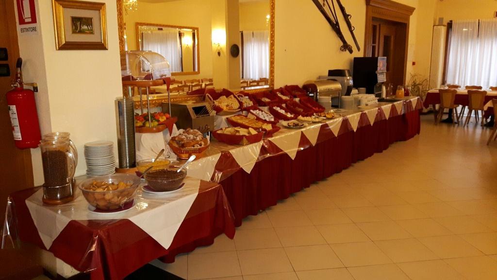 Park Hotel Miramonti فولاريا المظهر الخارجي الصورة